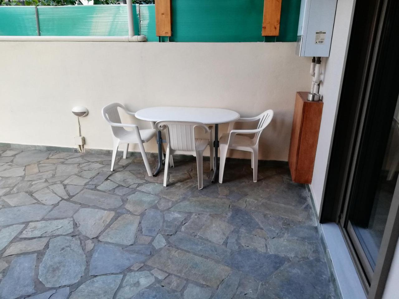 Rea'S House Vrahati מראה חיצוני תמונה